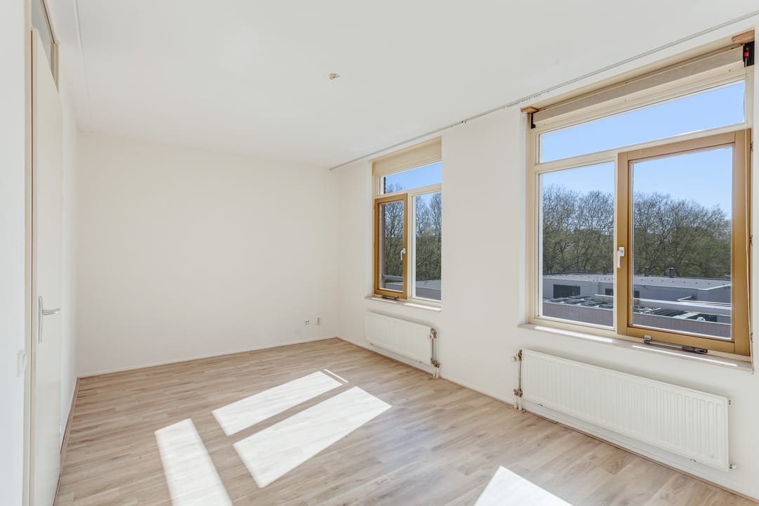 Photo 11 of Louise Henriëttestraat 153