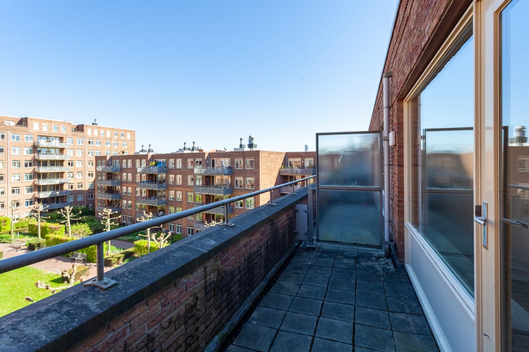 Photo 7 of Louise Henriëttestraat 153