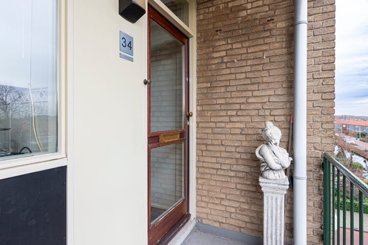 Photo 10 of Bunchestraat 34