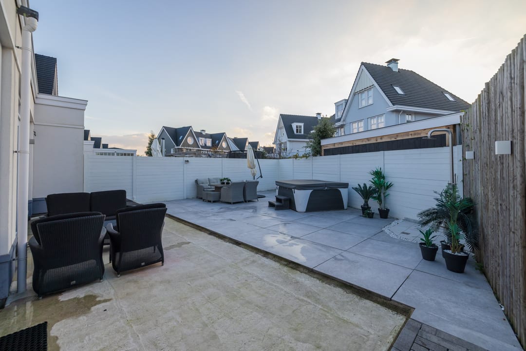 Photo 17 of Jan Lutgensstraat 10