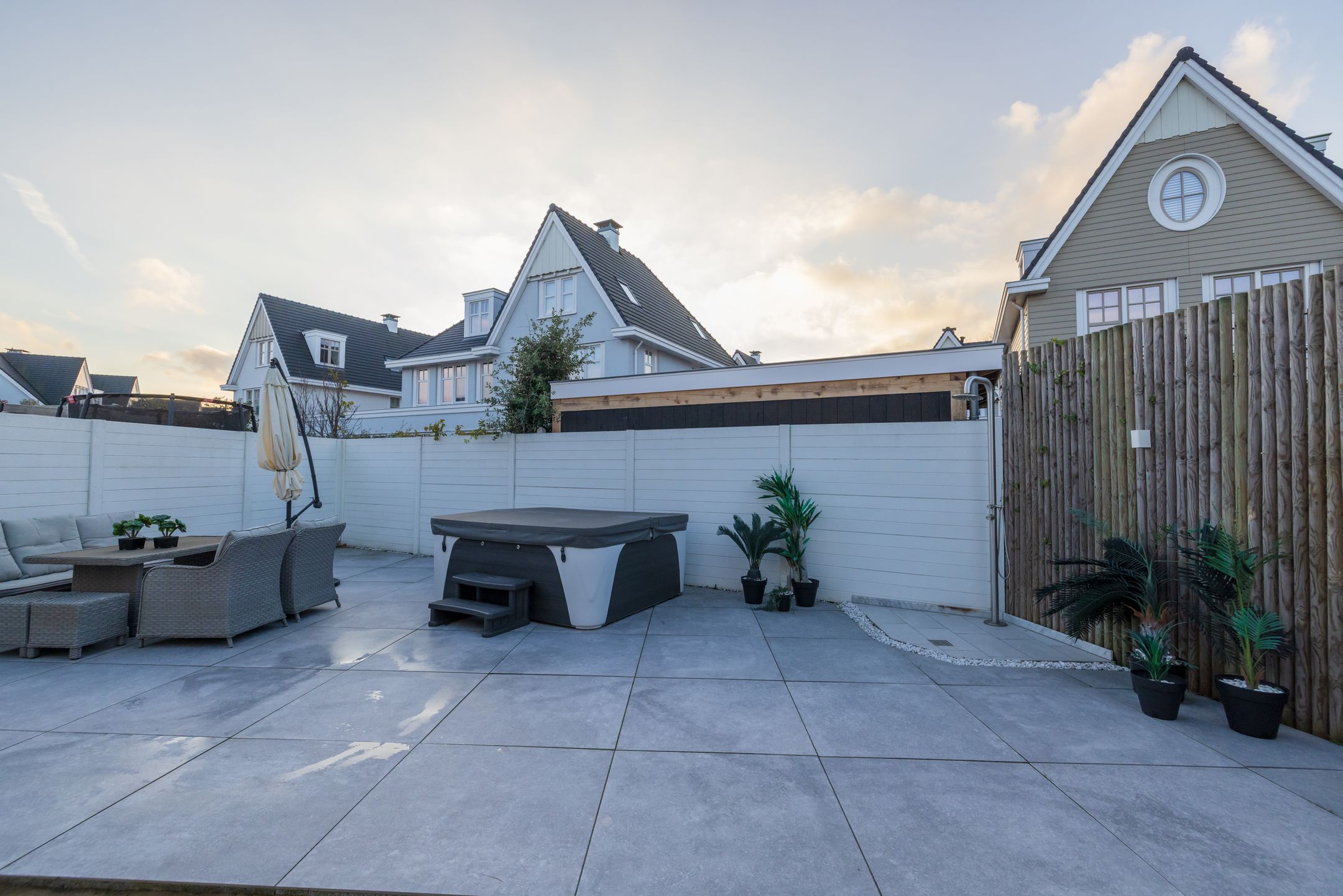 Photo 18 of Jan Lutgensstraat 10