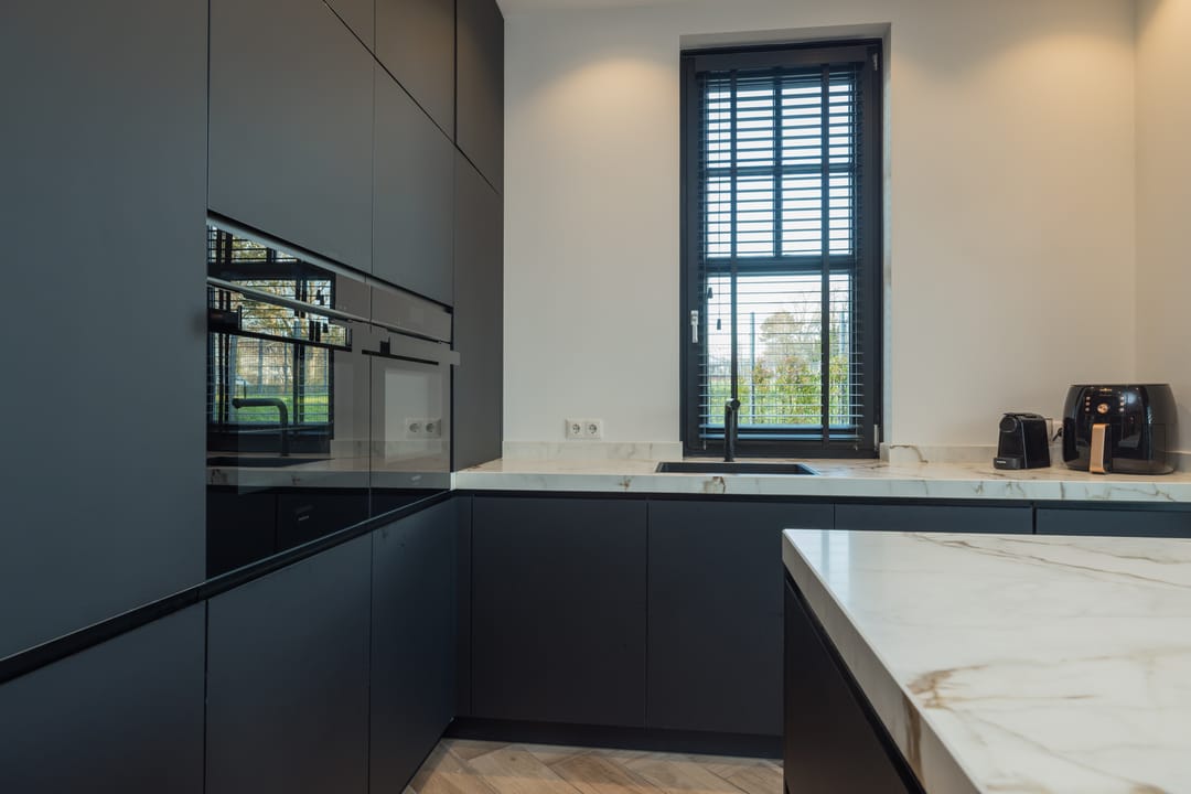 Photo 11 of Jan Lutgensstraat 10