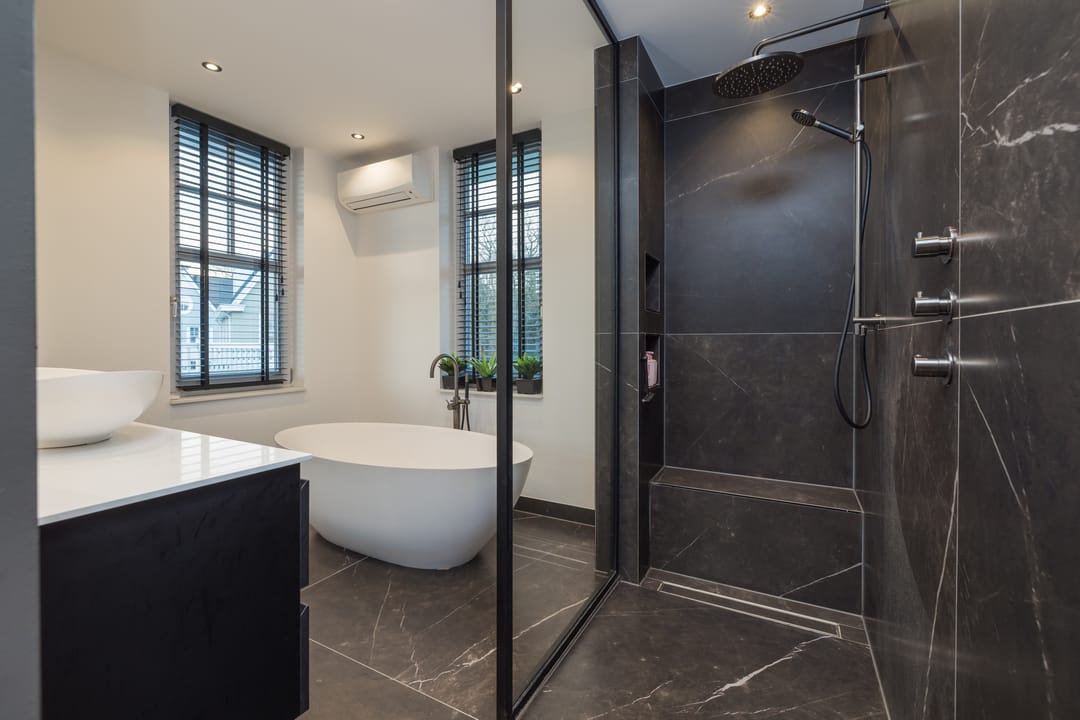 Photo 23 of Jan Lutgensstraat 10