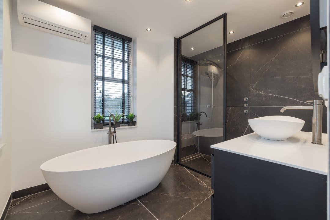 Photo 26 of Jan Lutgensstraat 10