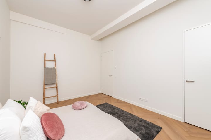 Photo 11 of Van Bylandtstraat 25-B