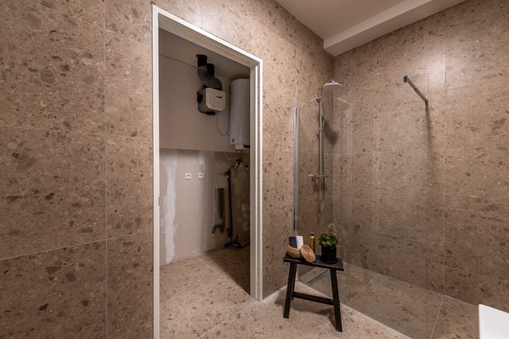 Photo 15 of Van Bylandtstraat 25-B