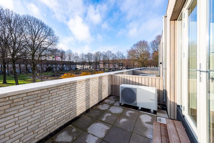 Photo 28 of Van Bylandtstraat 25-B