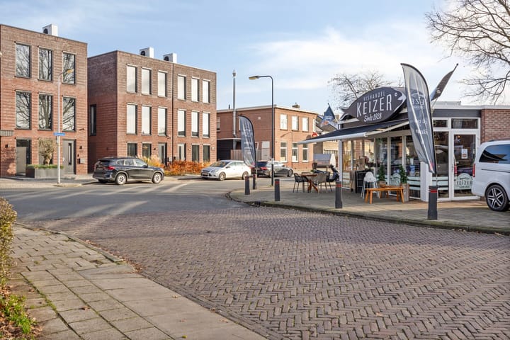 Foto 37 van Palembangstraat 16