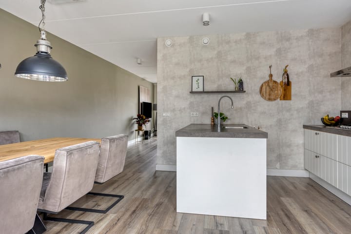 Foto 12 van Koolzaadakker 8