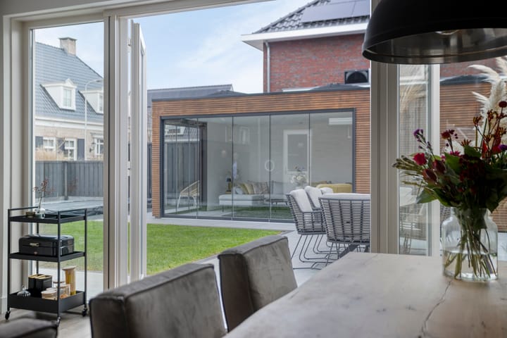 Foto 15 van Koolzaadakker 8