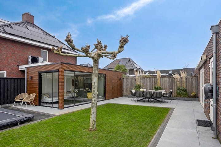 Foto 34 van Koolzaadakker 8