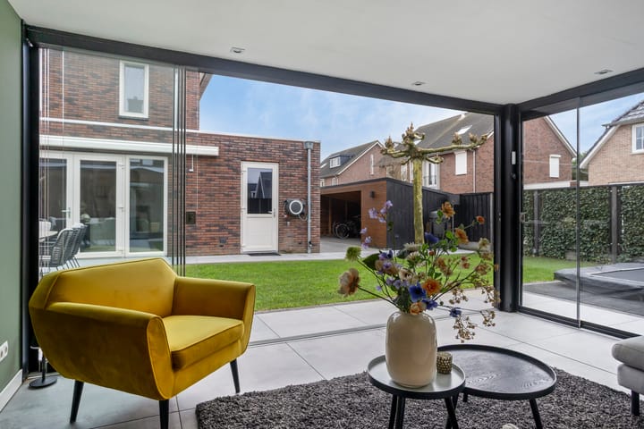 Foto 39 van Koolzaadakker 8