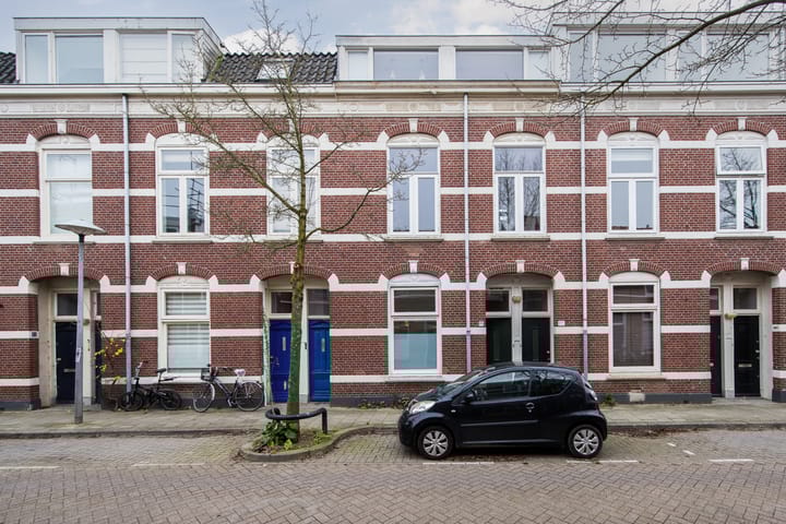 Lombokstraat 77