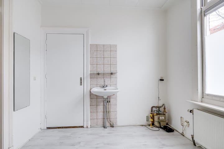 Photo 8 of Lombokstraat 77