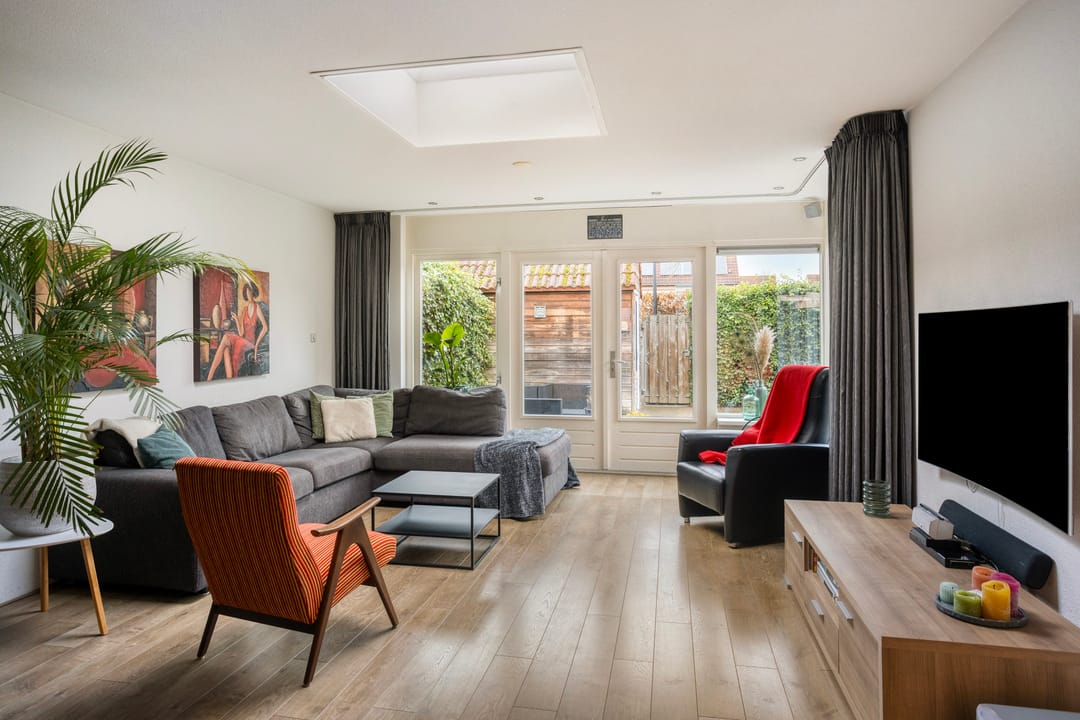 Foto 2 van Versteegstraat 2