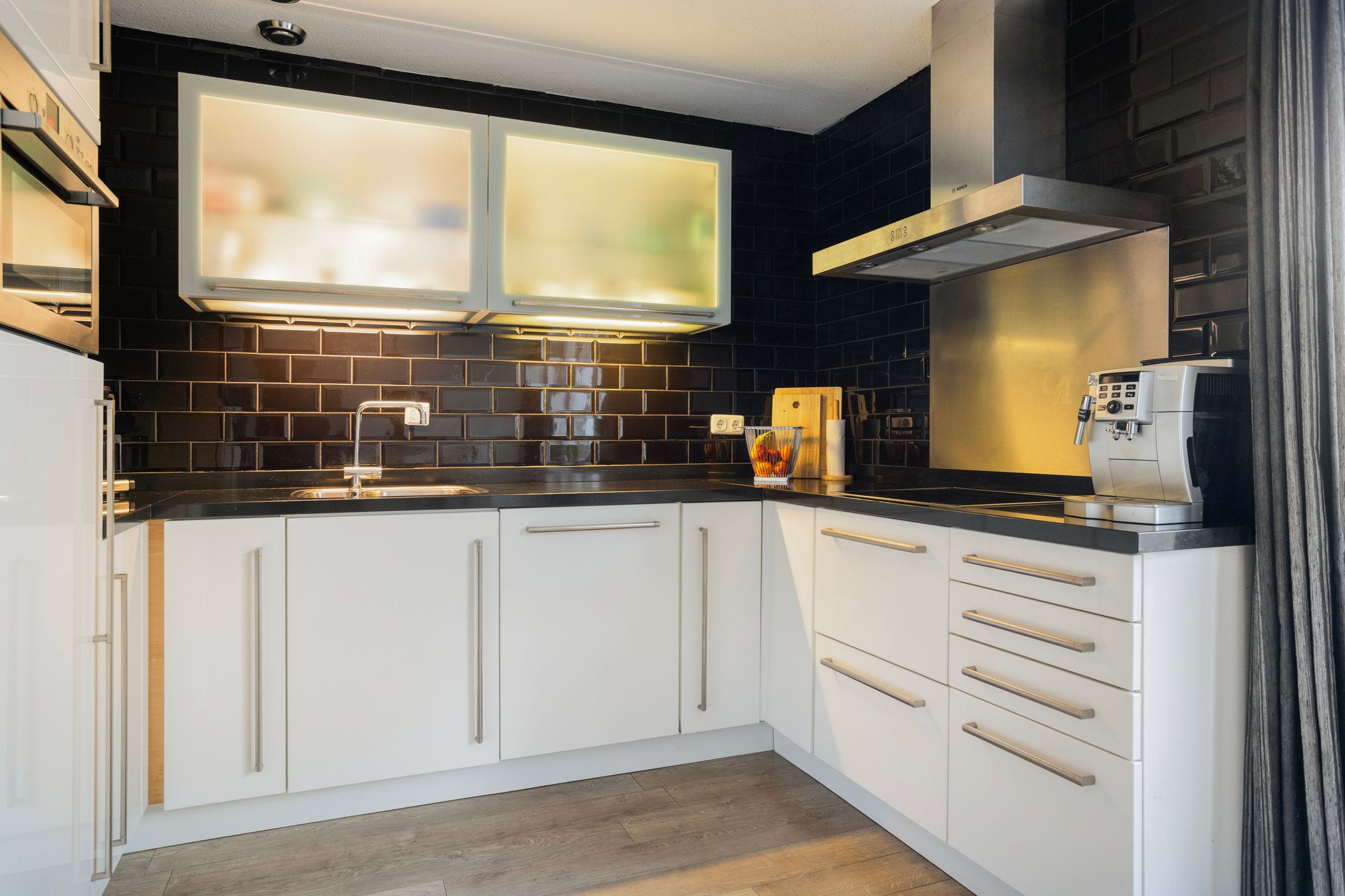 Foto 12 van Versteegstraat 2