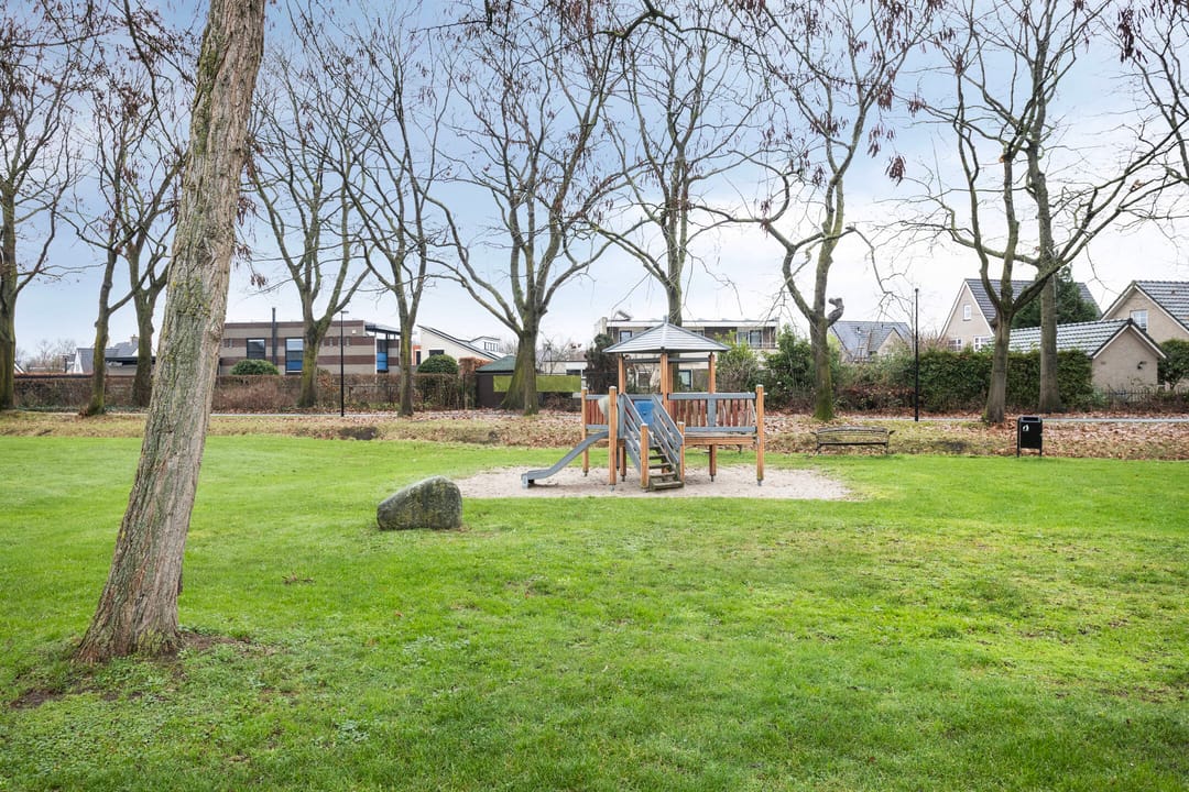 Foto 46 van Versteegstraat 2