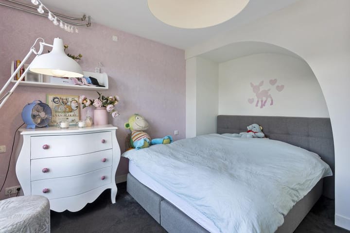 Foto 11 van van Henegouwenstraat 3