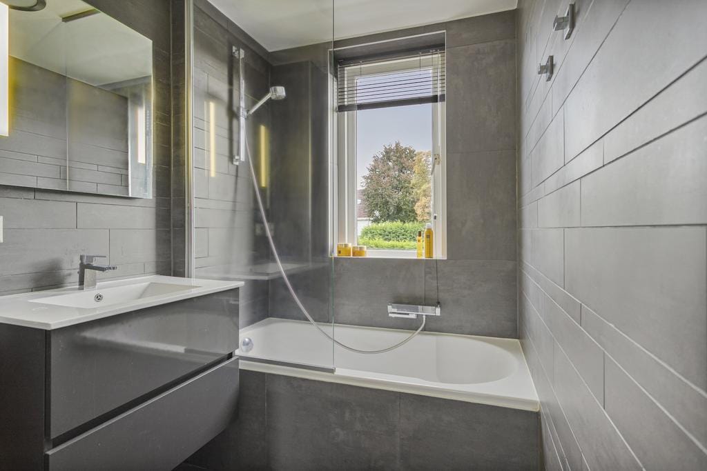 Photo 12 of van Henegouwenstraat 3