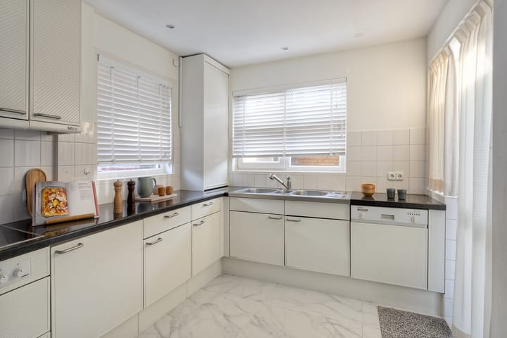 Photo 11 of Oranje Nassaustraat 25