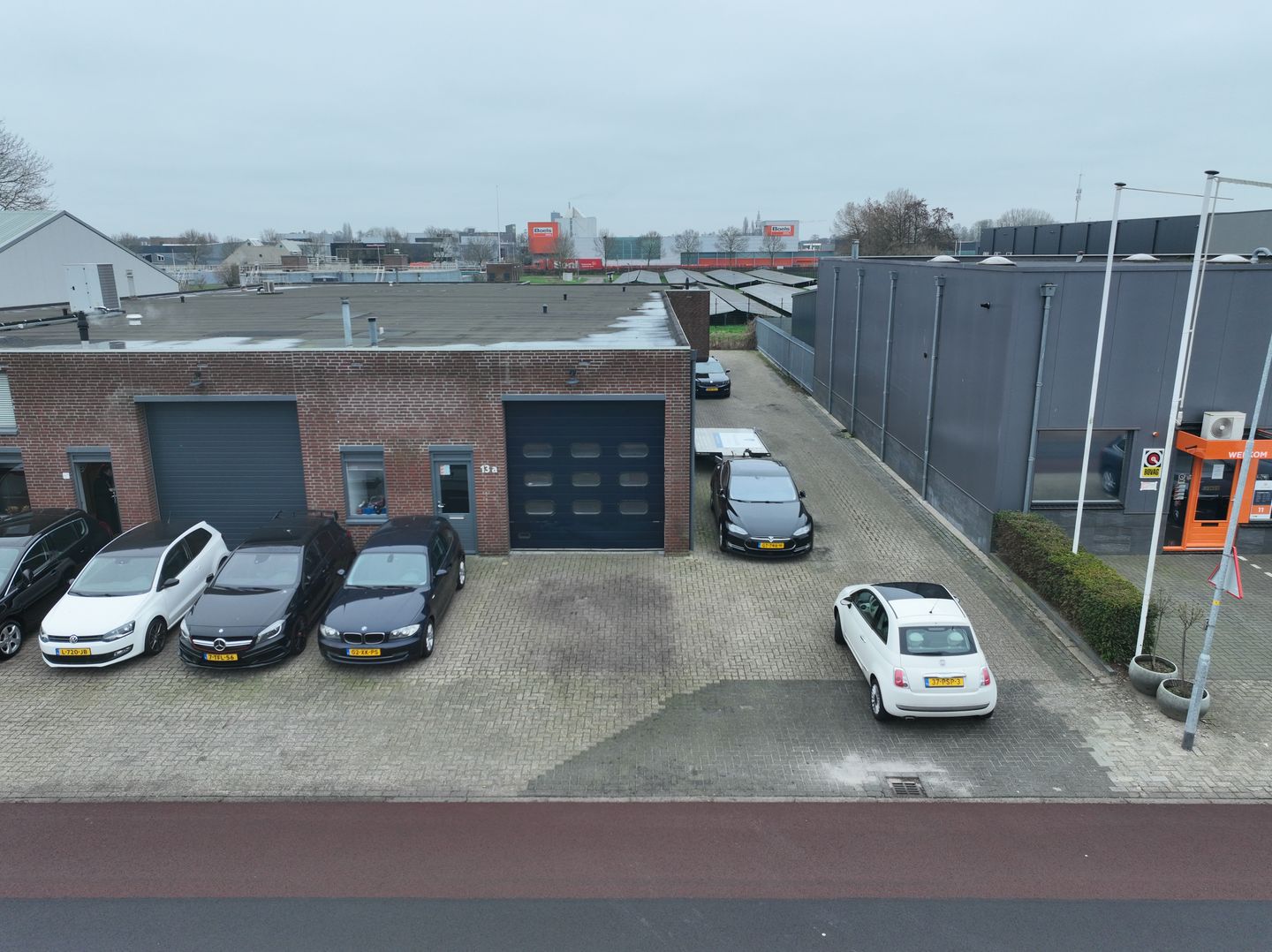 View photo 1 of Edisonstraat 13-a