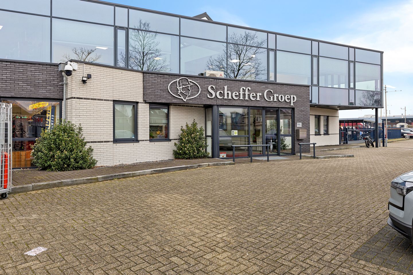 View photo 1 of Rondweg 82