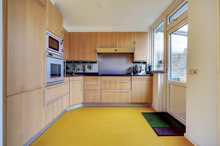 Photo 15 of de Wittestraat 9