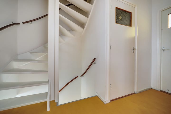 Photo 16 of de Wittestraat 9