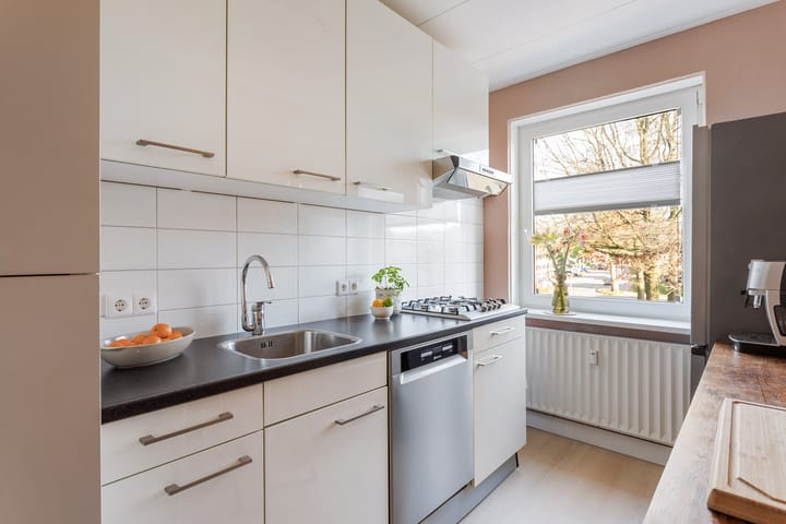 Photo 10 of Oude Lossersestraat 16