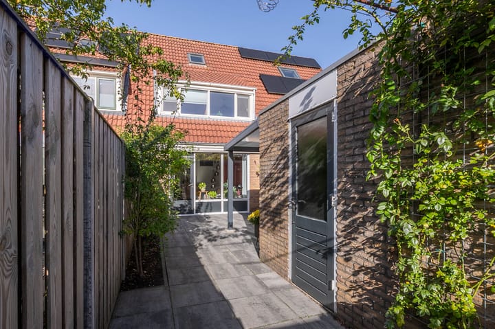 Foto 23 van Anna Roemers-Visscherpad 14