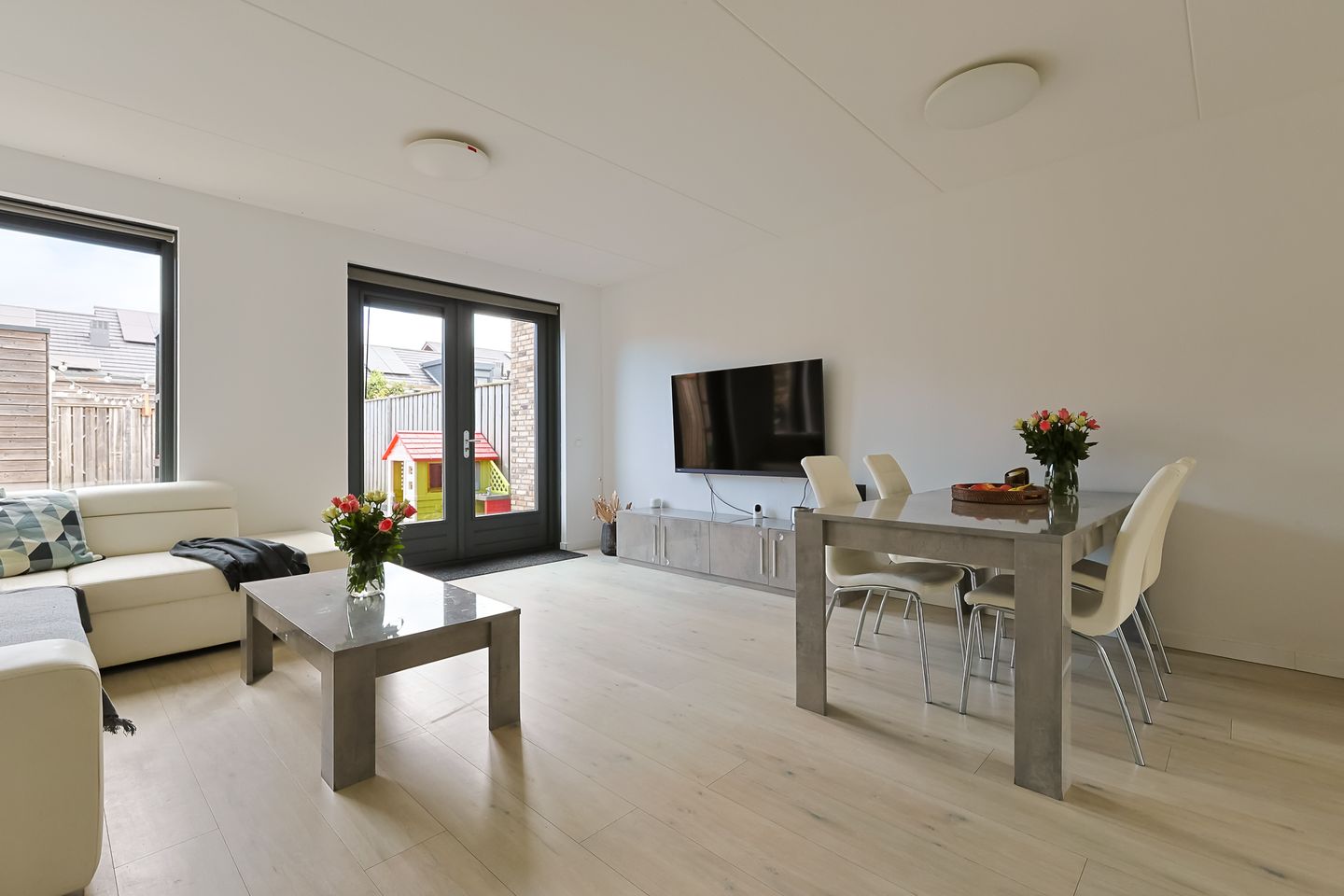 Foto 10 van Lisdodde 106