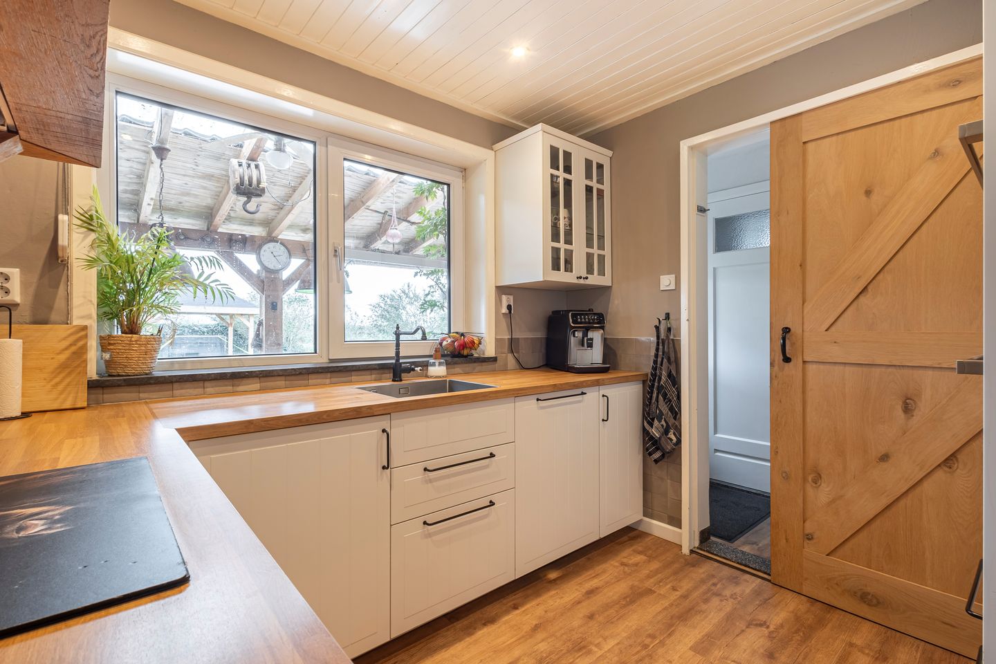 View photo 5 of Kroonweg 3