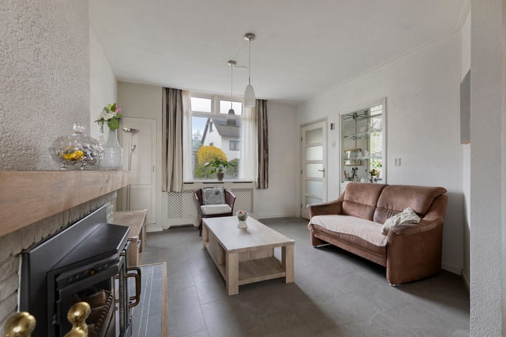 Foto 4 van Burg. Canterslaan 67