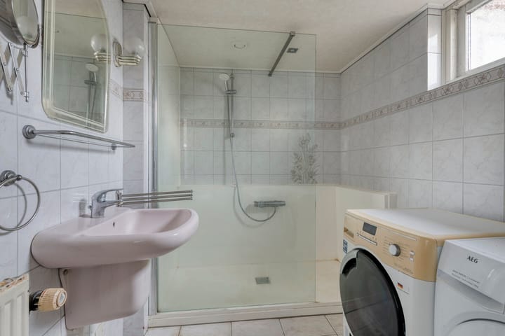 Foto 7 van Burg. Canterslaan 67