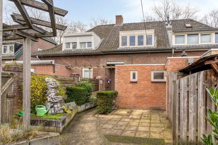 Foto 13 van Burg. Canterslaan 67