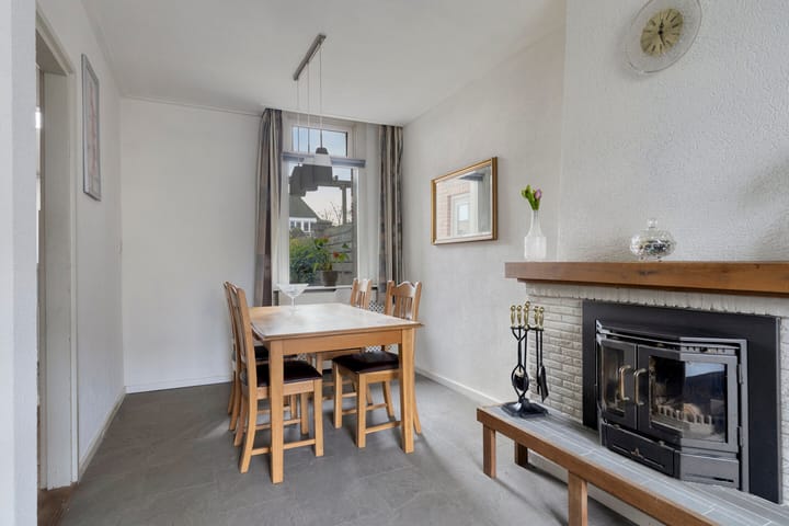 Foto 18 van Burg. Canterslaan 67