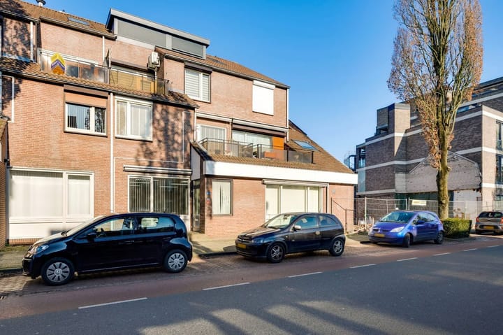 Foto 10 van Roermondseweg 11-A