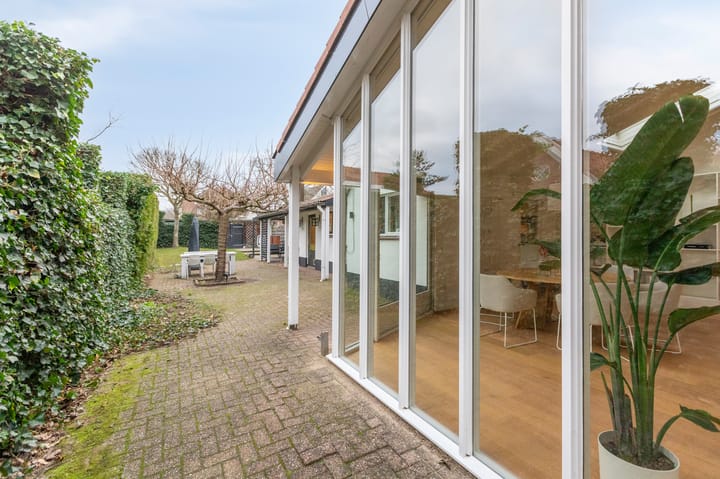 Photo 40 of Loolaan 21