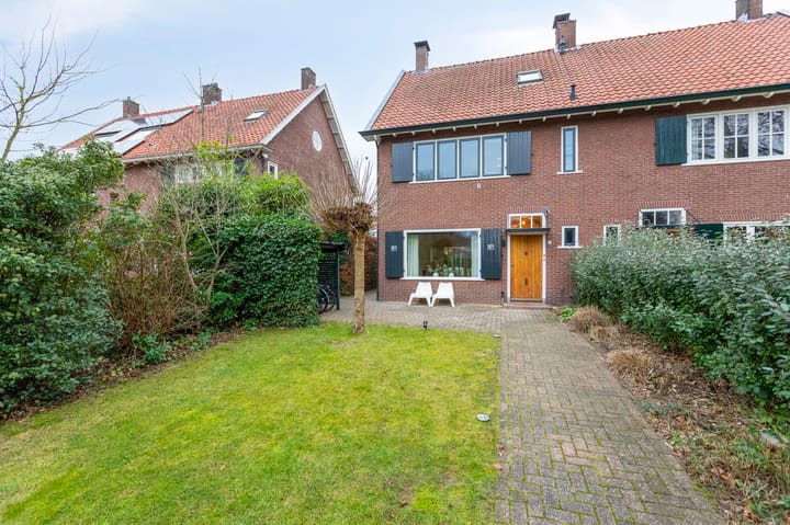 Photo 44 of Loolaan 21