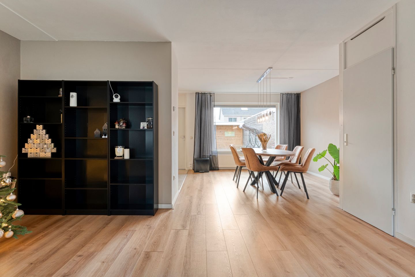 Foto 14 van Betsy Trompetterstraat 17