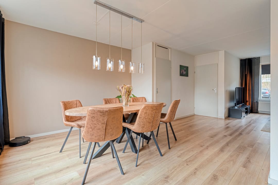 Foto 16 van Betsy Trompetterstraat 17