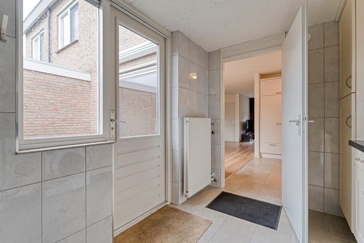 Foto 22 van Betsy Trompetterstraat 17