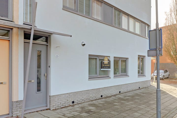 Foto 2 van Pinksterbloemstraat 25
