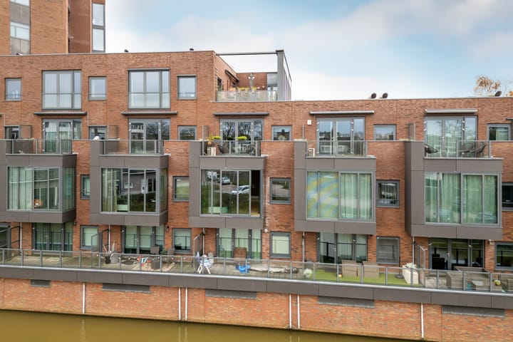 Foto 23 van Stationsplein 16