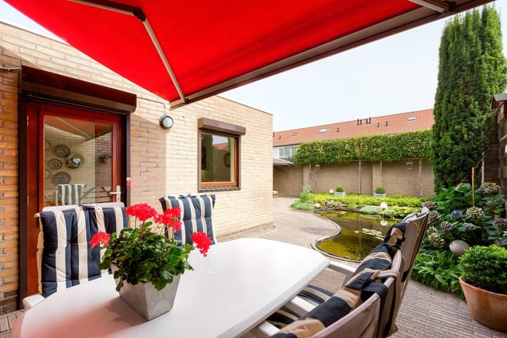 Foto 16 van Florastraat 44