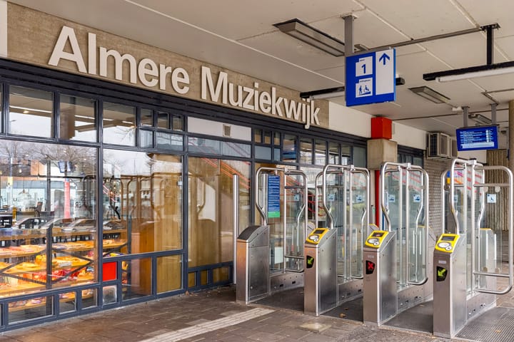 Foto 46 van Mandolinestraat 75