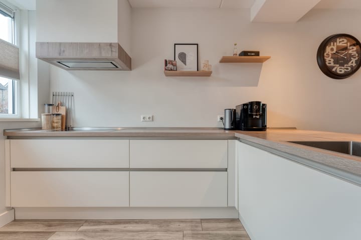 Photo 13 of Meidoornstraat 35