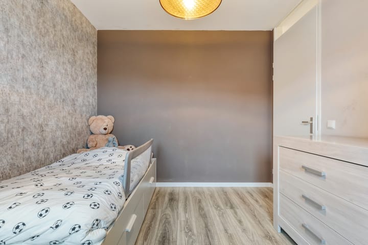 Photo 23 of Meidoornstraat 35