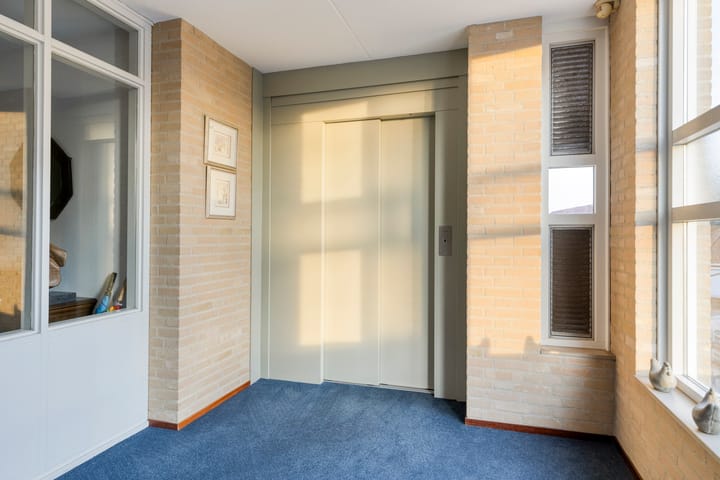 Photo 8 of Mr. van Coothstraat 8