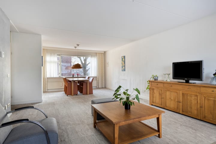 Photo 13 of Mr. van Coothstraat 8